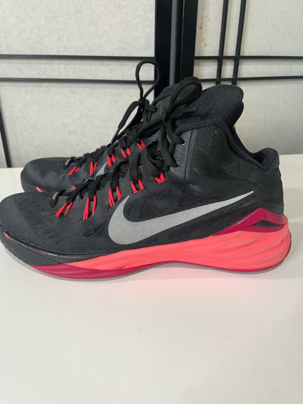 2014 Nike Hyperdunk Black Pink Coral Basketball 654252-001  Size 9.5 - Picture 3 of 8